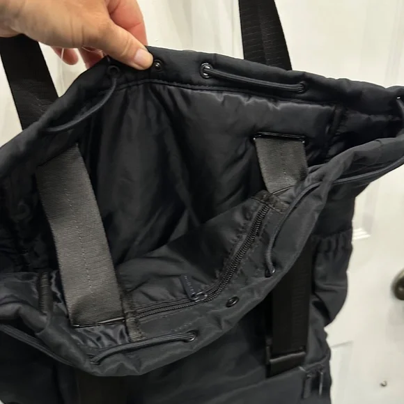 NWT Beyond Yoga Backpack Sack, Black, Two Compartments, Water Bottle Holders - Picture 6 of 9